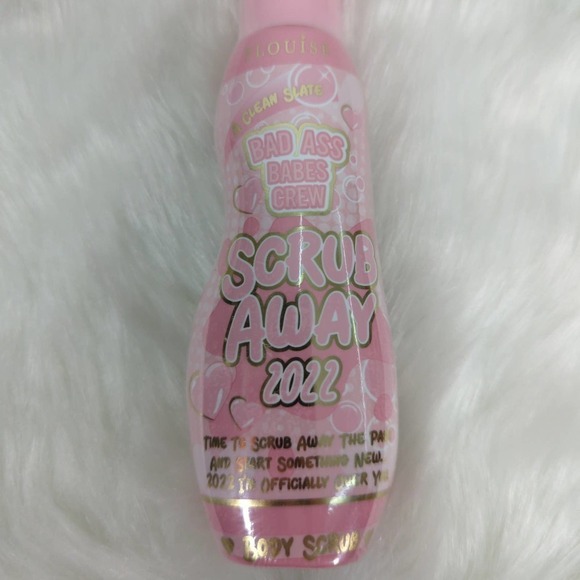 P.Louise Scrub Away 2022 Body Scrub 120 ml/ 4.2 fl. oz.| NWT - Picture 2 of 6